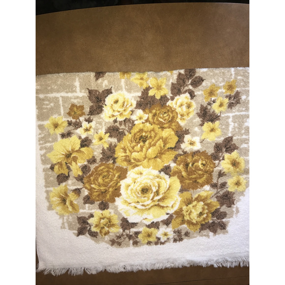 Vintage Yellow Roses Bath Towels Set of 2 Gold St Mary's 100% Cotton MId Century - Picture 2 of 5
